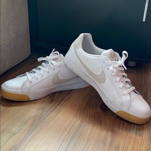 NikeCourt AC (like new)